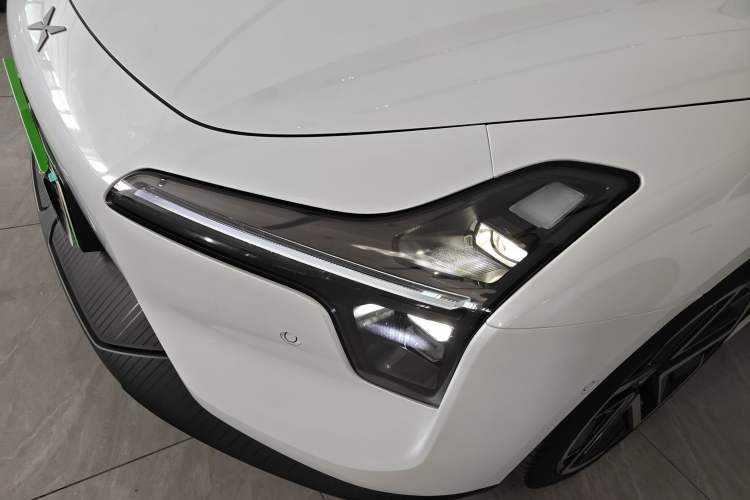 Used XPeng MONA M03 2025 600 with Ultra-Long Range Max Left Front Headlight