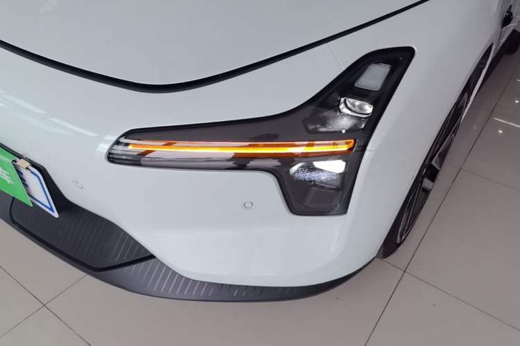Used XPeng MONA M03 2025 600 with Ultra-Long Range Max Left Front Headlight