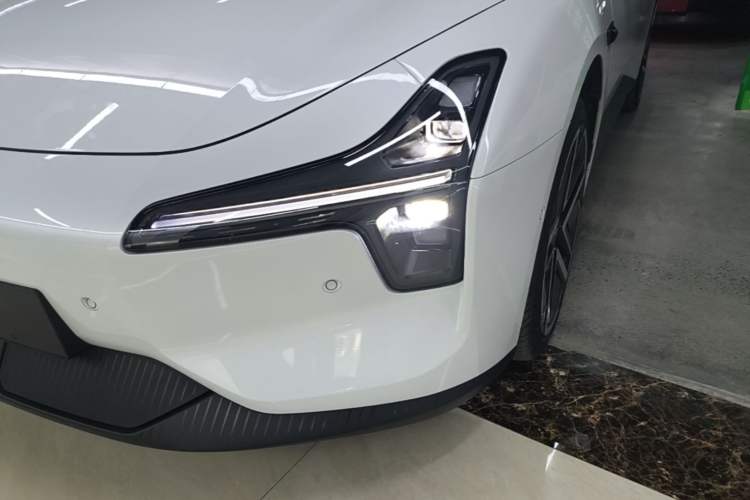 Used XPeng MONA M03 2025 600 with Ultra-Long Range Max Left Front Headlight