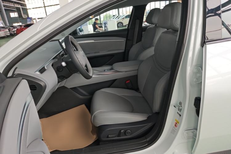 Used XPeng MONA M03 2025 600 with Ultra-Long Range Max Left Front Seat