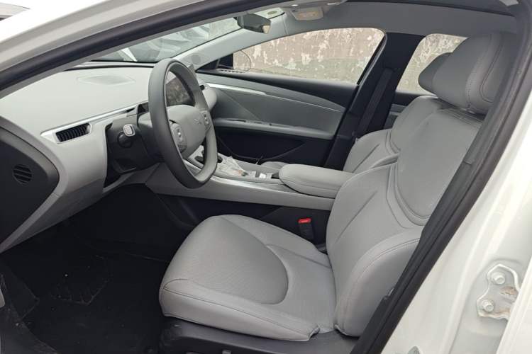 Used XPeng MONA M03 2025 600 with Ultra-Long Range Max Left Front Seat