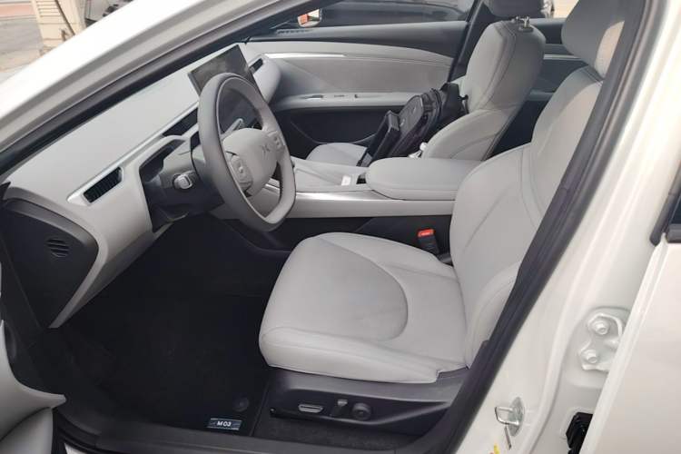 Used XPeng MONA M03 2025 600 with Ultra-Long Range Max Left Front Seat