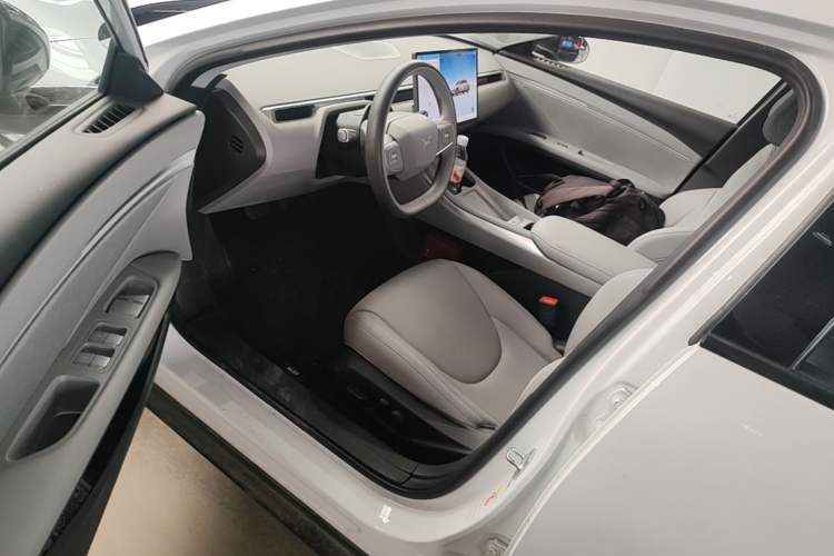 Used XPeng MONA M03 2025 600 with Ultra-Long Range Max Left Front Seat