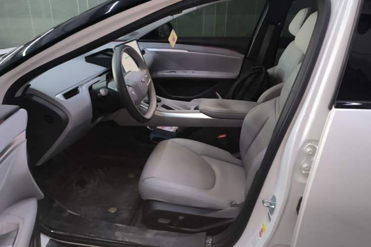 Used XPeng MONA M03 2025 620 Ultra-Long Range Plus Left Front Seat