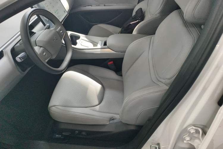 Used XPeng MONA M03 2025 600 with Ultra-Long Range Max Left Front Seat