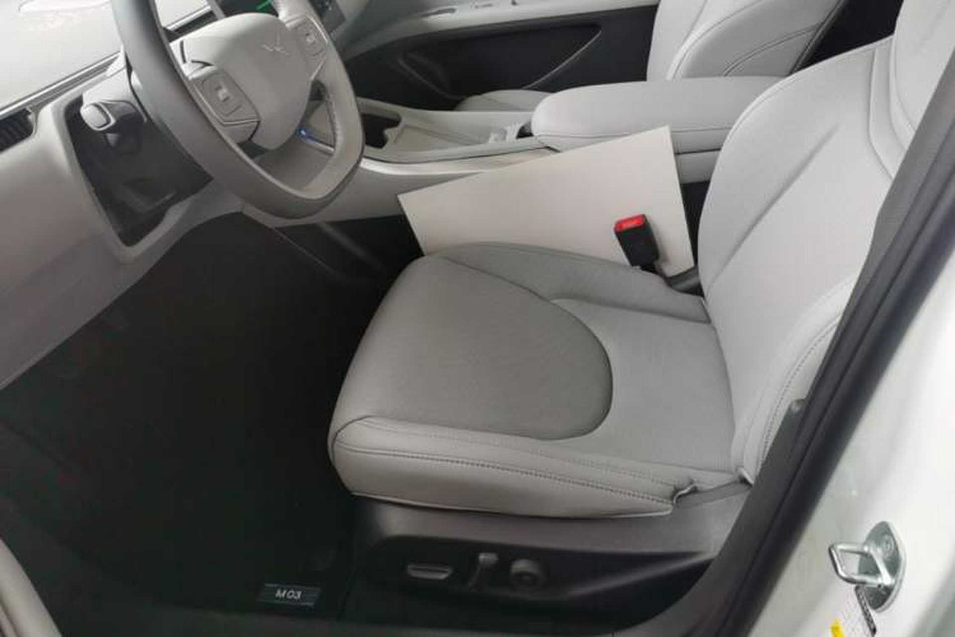 Used XPeng MONA M03 2025 600 with Ultra-Long Range Max Left Front Seat