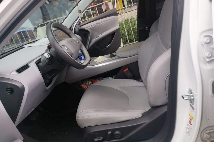 Used XPeng MONA M03 2025 620 Ultra-Long Range Plus Left Front Seat