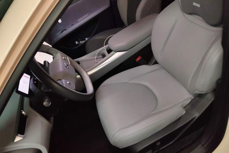 Used XPeng MONA M03 2025 620 Ultra-Long Range Plus Left Front Seat