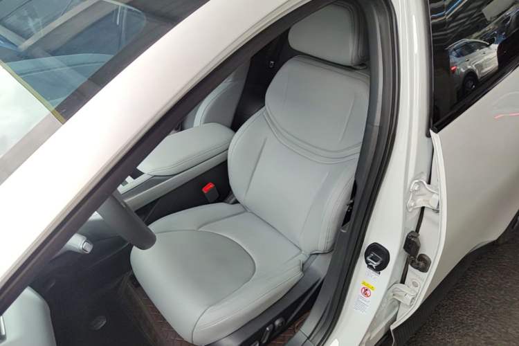 Used XPeng MONA M03 2025 515 Long-Range Plus Left Front Seat