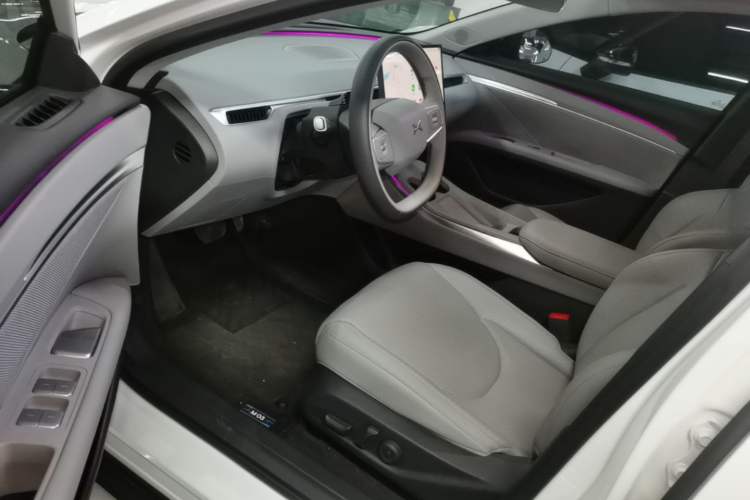 Used XPeng MONA M03 2025 600 with Ultra-Long Range Max Left Front Seat