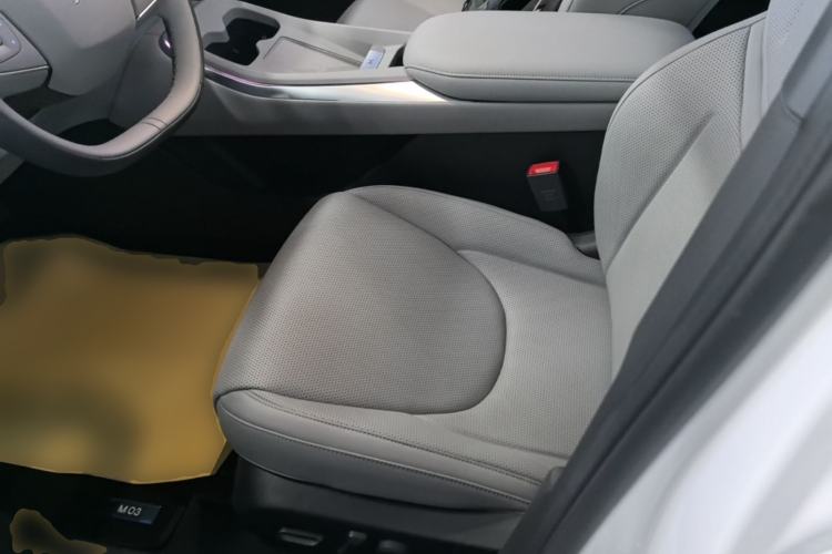 Used XPeng MONA M03 2025 600 with Ultra-Long Range Max Left Front Seat