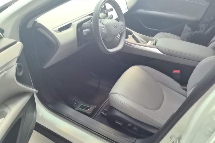 Used XPeng MONA M03 2025 600 with Ultra-Long Range Max Left Front Seat