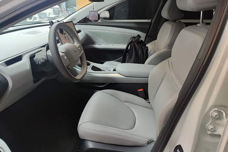 Used XPeng MONA M03 2025 620 Ultra-Long Range Plus Left Front Seat