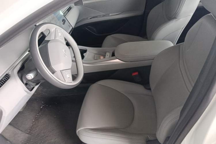 Used XPeng MONA M03 2025 600 with Ultra-Long Range Max Left Front Seat