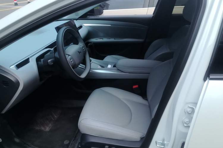 Used XPeng MONA M03 2025 600 with Ultra-Long Range Max Left Front Seat