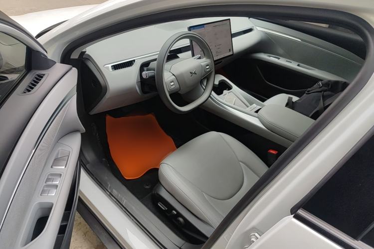 Used XPeng MONA M03 2025 600 with Ultra-Long Range Max Left Front Seat