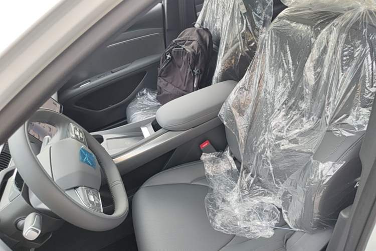 Used XPeng MONA M03 2025 502 Long-Range Max Left Front Seat