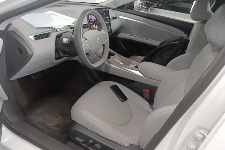 Used XPeng MONA M03 2025 600 with Ultra-Long Range Max Left Front Seat