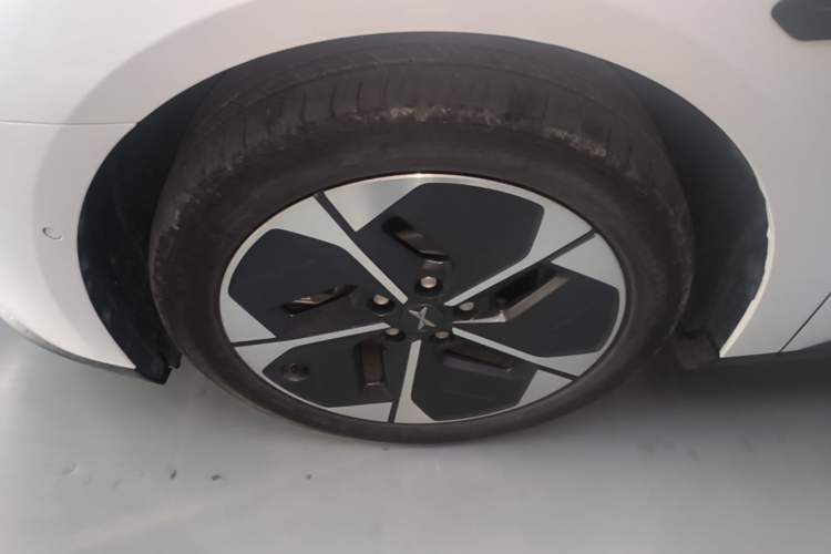 Used XPeng MONA M03 2025 620 Ultra-Long Range Plus Left Front Wheel Hub