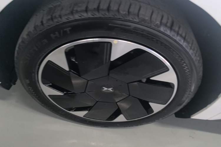 Used XPeng MONA M03 2025 600 with Ultra-Long Range Max Left Front Wheel Hub