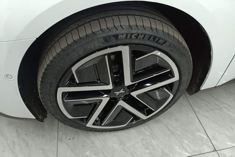 Used XPeng MONA M03 2025 600 with Ultra-Long Range Max Left Front Wheel Hub