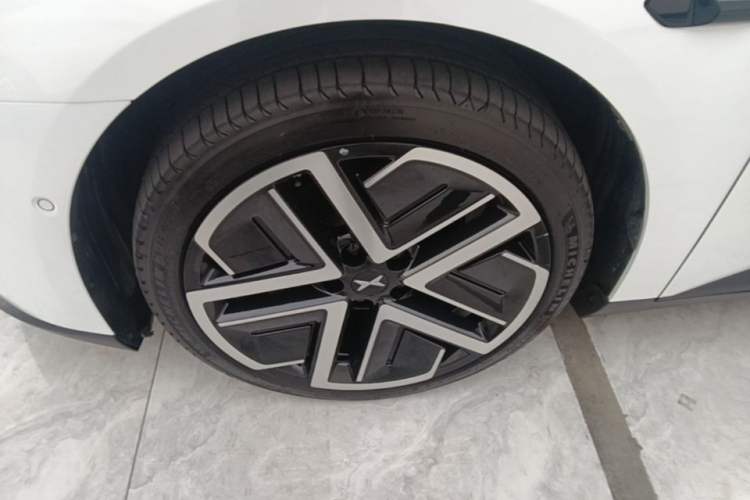 Used XPeng MONA M03 2025 600 with Ultra-Long Range Max Left Front Wheel Hub