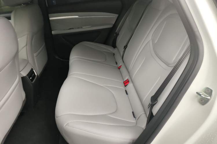 Used XPeng MONA M03 2025 600 with Ultra-Long Range Max Left Rear Seat