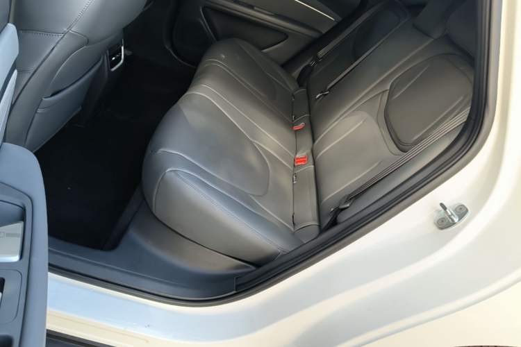 Used XPeng MONA M03 2025 620 Ultra-Long Range Plus Left Rear Seat