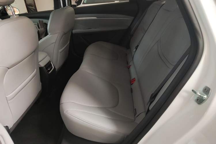 Used XPeng MONA M03 2025 600 with Ultra-Long Range Max Left Rear Seat