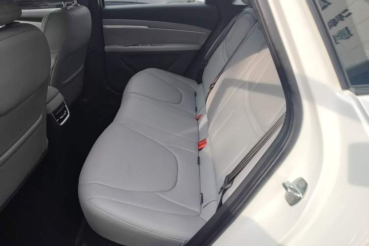 Used XPeng MONA M03 2025 600 with Ultra-Long Range Max Left Rear Seat
