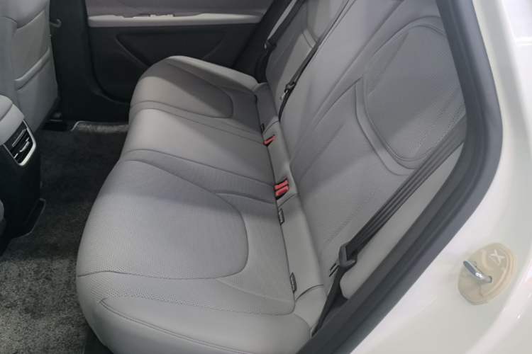 Used XPeng MONA M03 2025 600 with Ultra-Long Range Max Left Rear Seat
