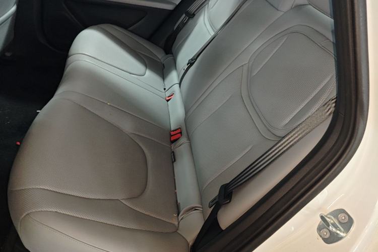 Used XPeng MONA M03 2025 600 with Ultra-Long Range Max Left Rear Seat