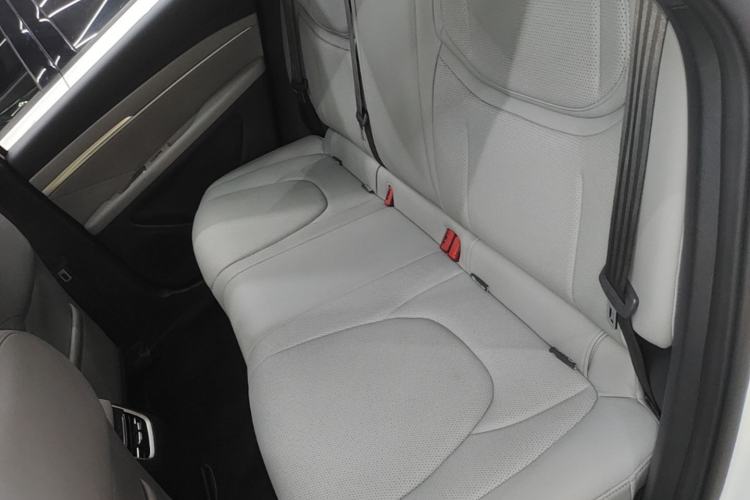 Used XPeng MONA M03 2025 600 with Ultra-Long Range Max Left Rear Seat