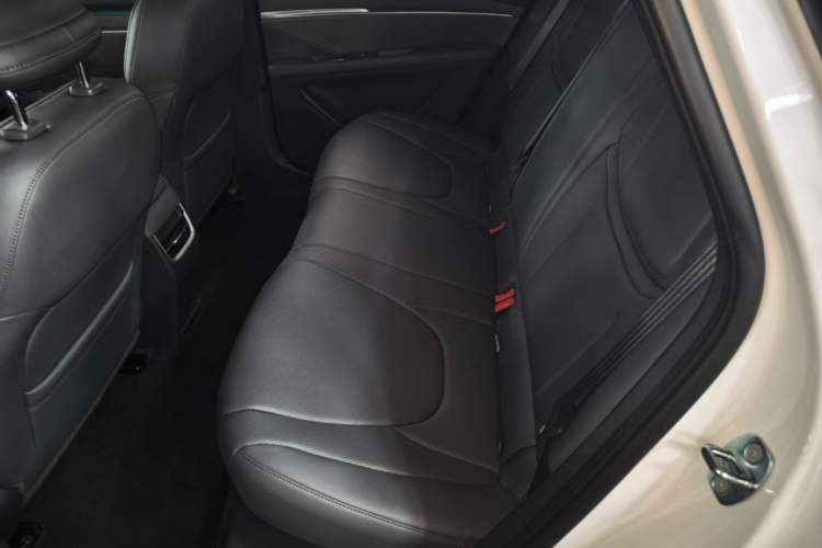 Used XPeng MONA M03 2025 600 with Ultra-Long Range Max Left Rear Seat