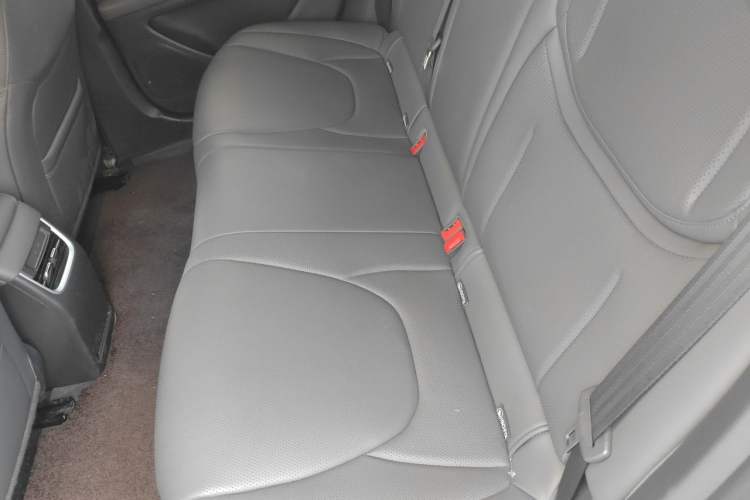 Used XPeng MONA M03 2025 600 with Ultra-Long Range Max Left Rear Seat