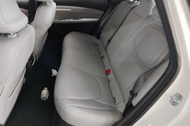 Used XPeng MONA M03 2025 600 with Ultra-Long Range Max Left Rear Seat