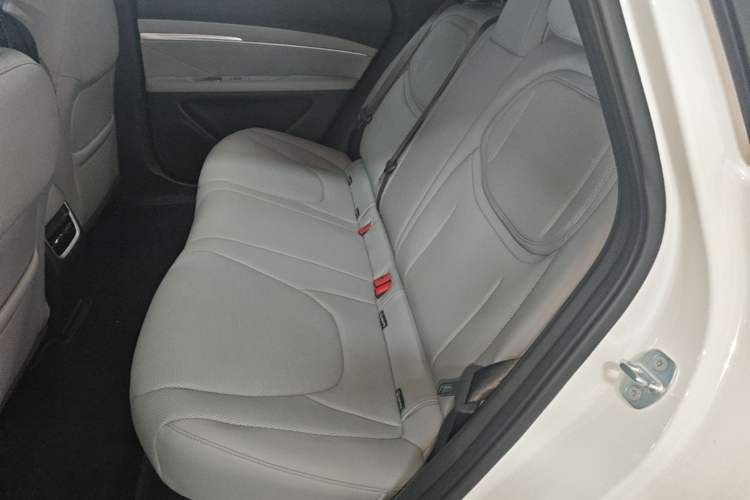 Used XPeng MONA M03 2025 600 with Ultra-Long Range Max Left Rear Seat