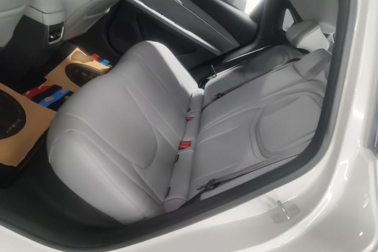 Used XPeng MONA M03 2025 600 with Ultra-Long Range Max Left Rear Seat