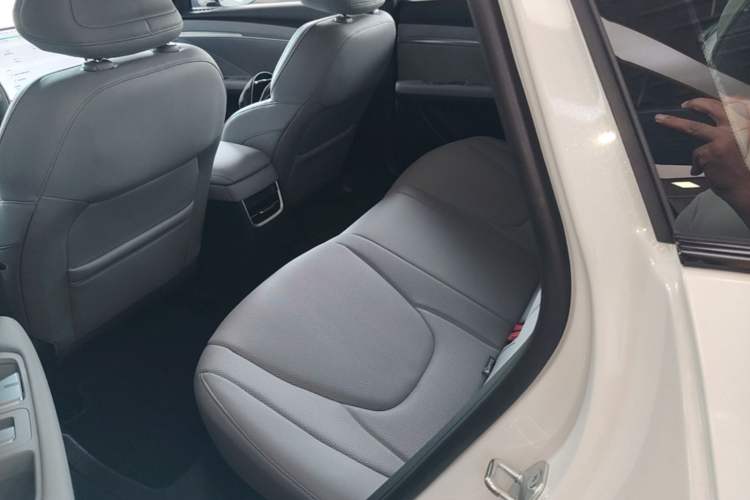 Used XPeng MONA M03 2025 600 with Ultra-Long Range Max Left Rear Seat