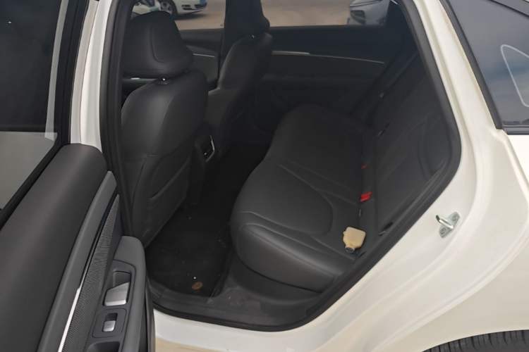 Used XPeng MONA M03 2025 600 with Ultra-Long Range Max Left Rear Seat