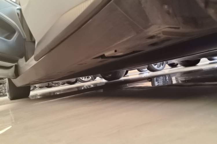 Used XPeng MONA M03 2025 600 with Ultra-Long Range Max Left Side Sill