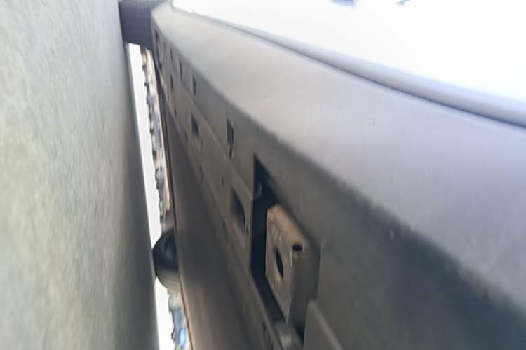 Used XPeng MONA M03 2025 600 with Ultra-Long Range Max Left Side Sill