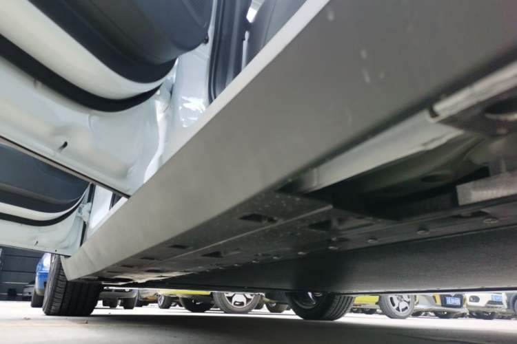 Used XPeng MONA M03 2025 502 Long-Range Max Left Side Sill