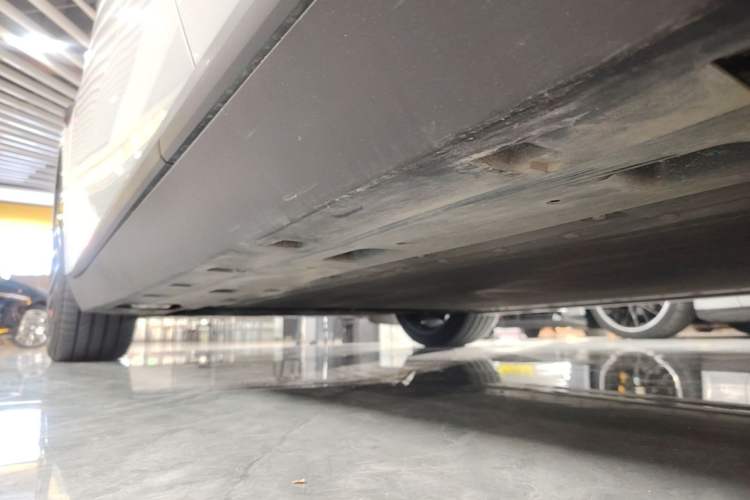 Used XPeng MONA M03 2025 600 with Ultra-Long Range Max Left Side Sill