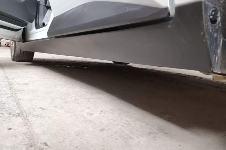 Used XPeng MONA M03 2025 600 with Ultra-Long Range Max Left Side Sill
