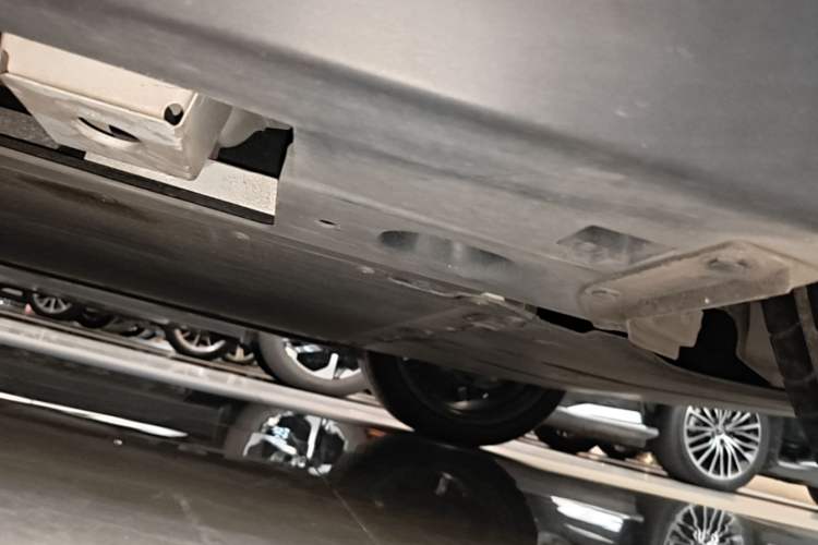 Used XPeng MONA M03 2025 600 with Ultra-Long Range Max Left Side Sill