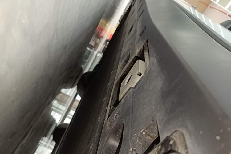 Used XPeng MONA M03 2025 600 with Ultra-Long Range Max Left Side Sill