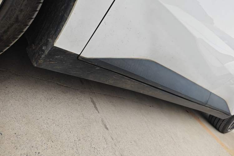 Used XPeng MONA M03 2025 600 with Ultra-Long Range Max Left Side Sill