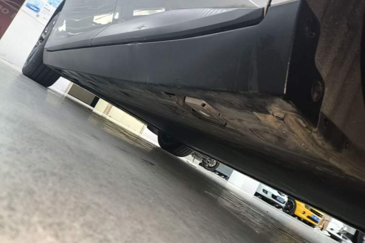 Used XPeng MONA M03 2025 600 with Ultra-Long Range Max Left Side Sill