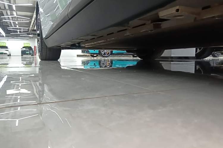 Used XPeng MONA M03 2025 600 with Ultra-Long Range Max Left Side Sill
